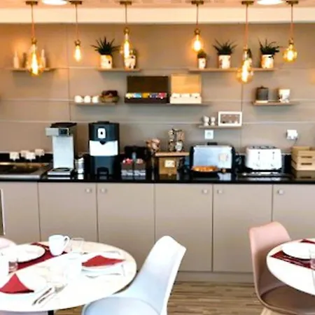 アパートホテル セジュール＆アフェール パリ ヴィトリ 3*