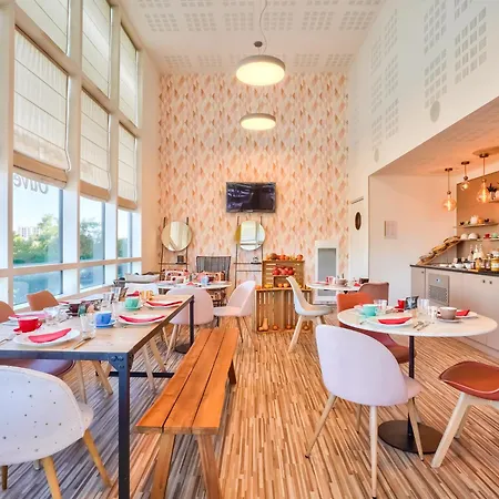 セジュール＆アフェール パリ ヴィトリ アパートホテル 3*