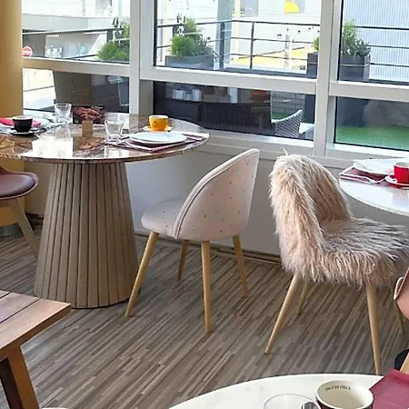 Sejours & Affaires Paris-vitry 3*