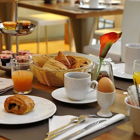 セジュール＆アフェール パリ ヴィトリ 3* ヴィトリー・シュル・セーヌ