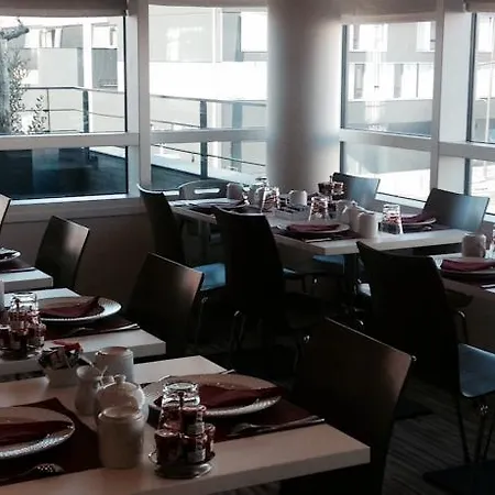 Sejours & Affaires Paris-vitry 3* ויטרי-סור-סיין
